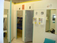 Kabinenbau, Wände, Türen, Ablagen, für eine Kabine, bei Mehrbedarf gegen Aufprei