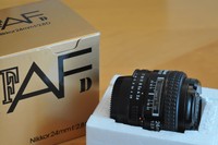 Nikon Nikkor AF 24 mm F/2.8 AF D Objektiv   - Neuwertig -