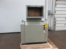 (1) Used 20 Hp Conair Model Cg-1424 Granulator Mfg New In 2004