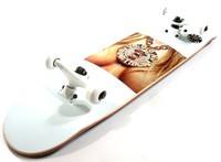 TRAP - MOON BOOTICA - Komplett Skateboard Deck - Board Montiert 8.0"