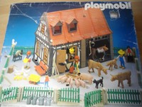 Playmobil Klicky 3556 "Bauernhof mit Zubehör"  gebraucht