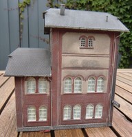 Bahnbetriebswerk fertig gebaut und liebevoll gealtert mit div. Beleuchtungen H0