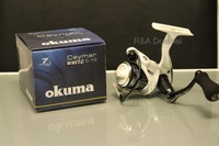OKUMA - CEYMAR C-10 WHITE = Spinnrolle - Sonderedition 115m/0,16mm