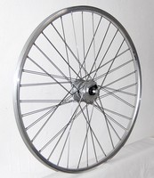 Vorderrad HK mit Nabendynamo Shimano 28 Zoll, Alu Felge silber für Felgenbremse