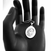 Fotogravur  Anhänger Oval aus Edelstahl Schmuckanhänger mit Foto Gravur Geschenk