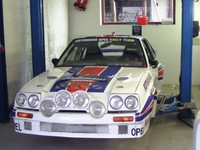 Opel Manta B Rallye 400 Umbau Oldtimer rostfrei GFK Rothmans Ersatzteilpaket 86