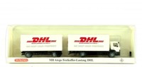 Wiking 82-13 (1:87)  MB Atego Festkoffer Lastzug DHL