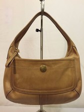 coach hobo camel