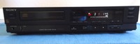 Sony CDP-550 Compact Disc Player, Made in Japan, See Video !