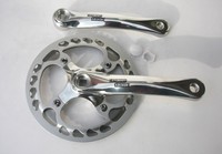 Sturmey Archer Kurbelgarnitur, 44 Zähne, 1-fach Kettenschutz, Singlespeed, Fixie