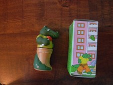 Sweet Pickles Avon Bubble Bath Accusing Alligator Decanter Is Full & In Box 1978