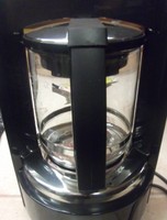 Krups T8 F 468 42 Schwarz  + Wasserkocher Schwarz Edelstahl/Chrom