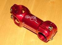 Tune Vorbau Geiles Teil 85mm 25,4 MTB Titan-Schrauben Retro NOS stem red KULT