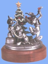 Goofy Mickey Minnie Trimming the Tree Disney Pewter figurine