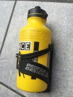 PROFILE DESIGN Triathlon-Flaschenhalter mit ONZE Kunsstoffflasche TRINKFLASCHE