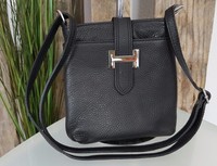 NEU ITALY SHOULDER BAG TASCHE MINI BAG UMHÄNGETASCHE  ECHT LEDER SCHWARZ 20 X19