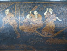 BEAUTIFUL ANTIQUE CHINESE OR JAPANESE PAINTED GOLD ON LACQUER BOX VERY RARE