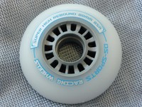 **  1x Inline-Wheel 80mm/85A  - nagelneu -  ...... -ohne Kugellager- ....... **