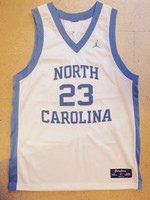 NIKE - MICHAEL JORDAN - NORTH CAROLINA - L - NCAA - RARITÄT - TARHEELS - UNC