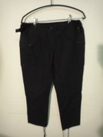 mJ_13060 Damen 3/4 Hose Benetton Gr. 42 schwarz