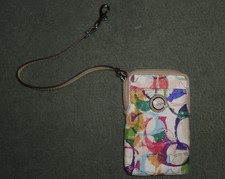 coach classic pattern