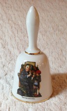 "Doctor and Doll" Danbury Mint - Norman Rockwell Porcelain Bell from 1975 Ex