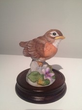 Rare Signed Vintage Robin #6350 Wood Base