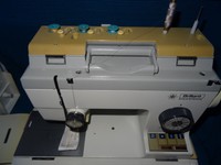 Elektrische  Nähmaschine Brillant Super 3000. Electronic. Mit Stretch program 