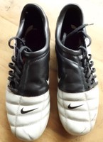 FUSSBALLSCHUHE Nike total 90 III FG Gr. 38,5 US 6Y UK 5,5 Nocken Jungen Rasen