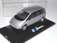 VW Sharan Typ 7M8 "CARAT" in silber argentin silver metallic, Herpa in 1:43!