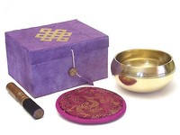 gegossene Bronze Klangschale 450-460 g in GESCHENKBOX inkl. Klöppel und Kissen 