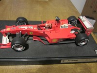 Hot Wheels 26737 Ferrari F2000 "Die 2000 Racing Edition"    Weltmeister   