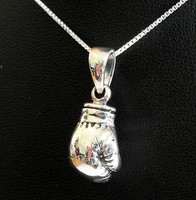  Sterling Silver (925)  Boxing Glove  (6.8 gram)  Pendant  And  Silver  Chain !!