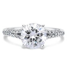 Engagement rings s