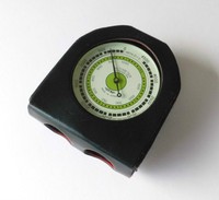 Höhenmesser Altimeter Barometer Made in Japan mit Kompass + Thermometer