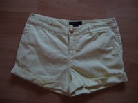 Amisu kurze Hose Jeans hellgelb Gr. 36 einfache Bundweite 40 cm