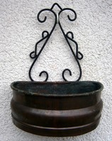 Kupferkessel mit geschmiedeter Hängevorrichtung  für Blumen oder Dekoration