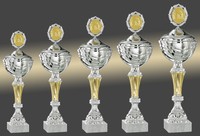 5er Serie Pokale inkl.Gravuren und Embleme