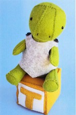 PATTERN - T is for Turtle - cute softie/toy PATTERN - handsew in felt - RicRac