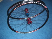 TUNE LRS KING / KONG ,rot,Notubes ZTR Crest 650b,Sapim Superspoke,1325gr.!!