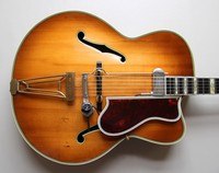 1947 Levin DeLuxe Super 400C with DeArmond Monkey-on-a-stick pickup 