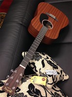 MARTIN DRS1 Dreadnought Elektro-Akustik + Koffer