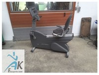 Life Fitness Recumbent Bike 95 RI Silver Line graue Abdeckung