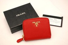 prada zip prada zip
