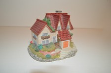 The Kent by Olde England's Classic Cottages