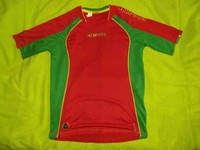 Portugal Trikot  Rot / grün Größe ca. 146  Rückenaufdruck  Fábio  