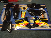 New DRZ 400 S/E/SM 00-15 Graphics & Plastic Kit DRZ400 All Black Plastics