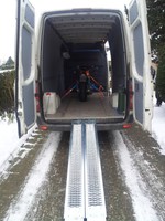 Umzüge-Möbeltransporte-Kurierfahrten-Entrümpelungen-Motorradtrans