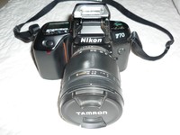 Nikon F70 35mm Spiegelreflexkamera mit 28-80mm Objektiv Tamron