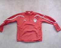 VFB Stuttgart Fleece Pulli in rot Gr. 152 von Puma Clubs 1. Bundesliga Pullover